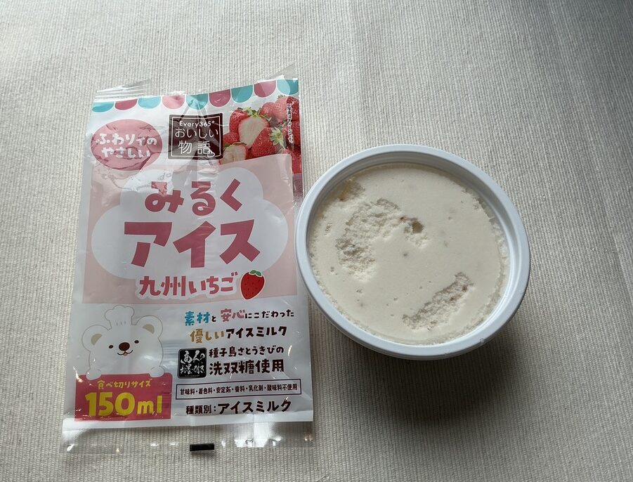 ミルクアイス いちご 中身