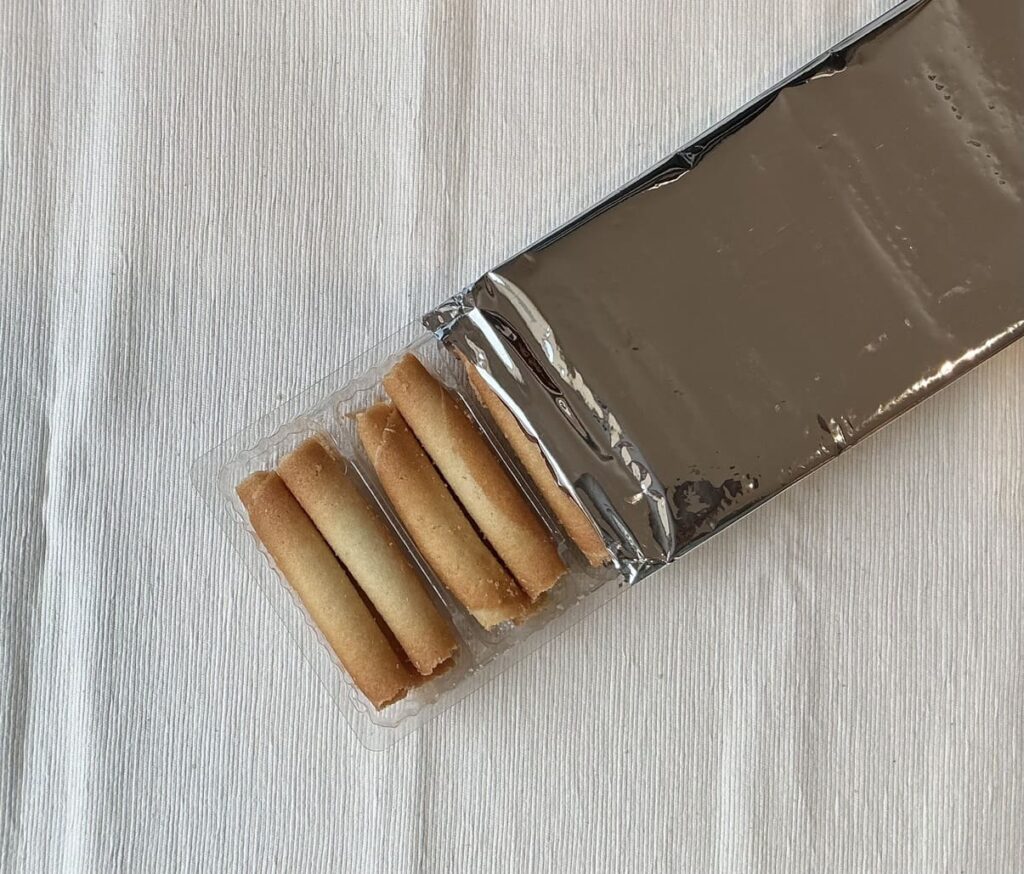 ラングドシャロール　実物